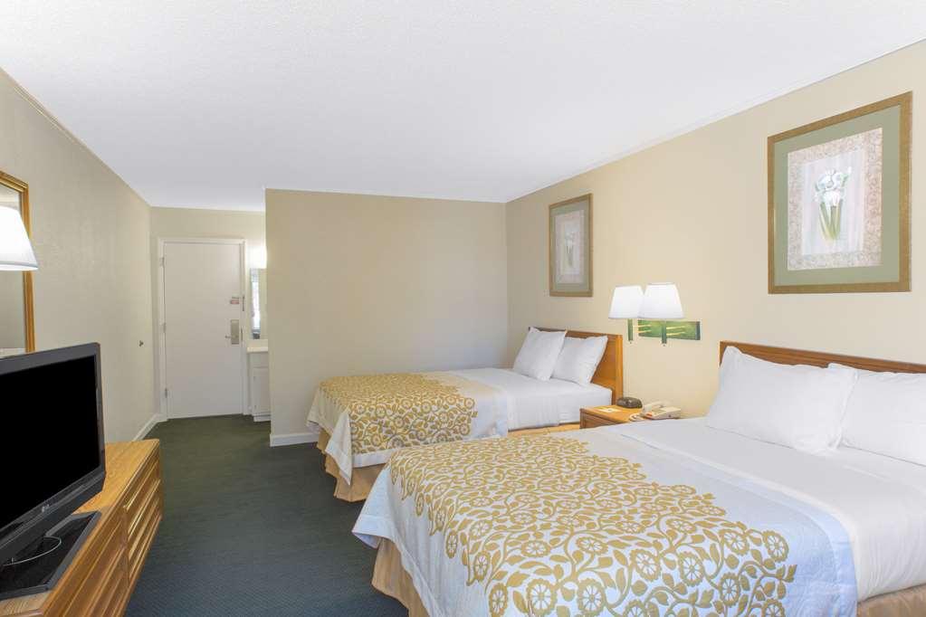 Econo Lodge Cherry Point Хавелок Стая снимка