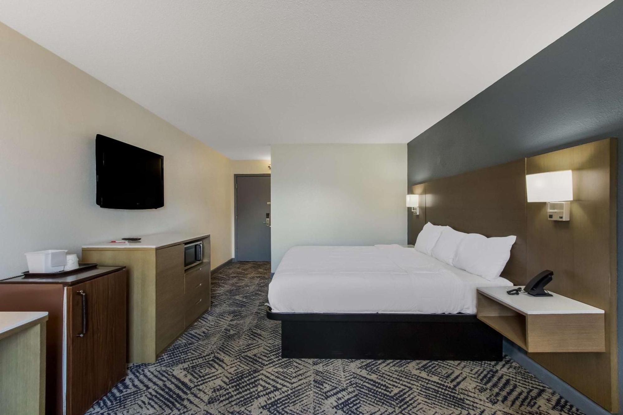 Econo Lodge Cherry Point Хавелок Екстериор снимка